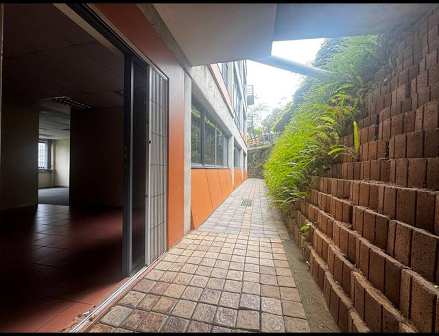 180M² OFFICE TO LET IN SHERWOOD